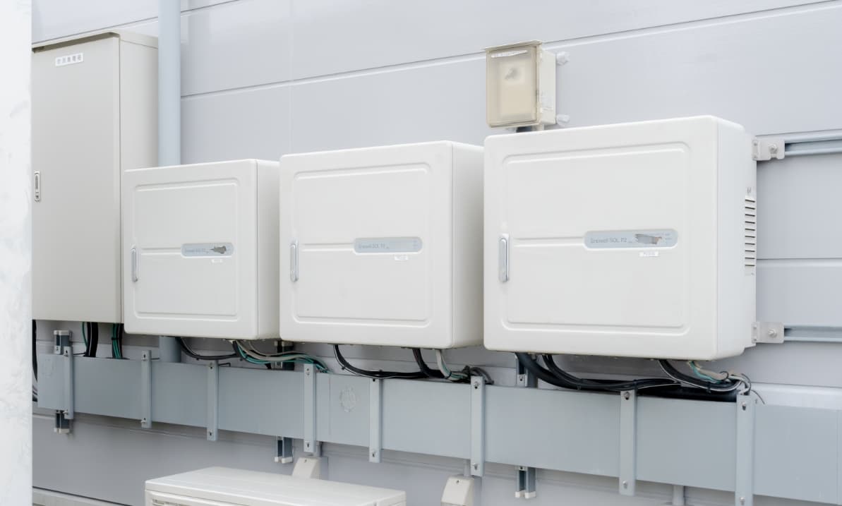 パワーコンディショナー（10kw×3基）